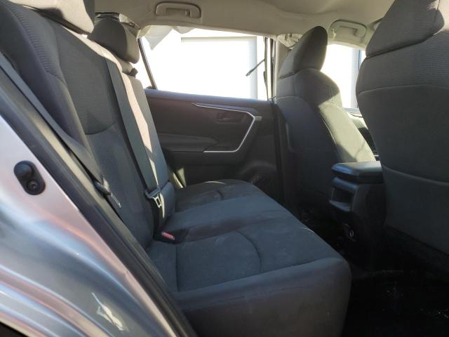 2020 TOYOTA RAV4 LE #3293701404