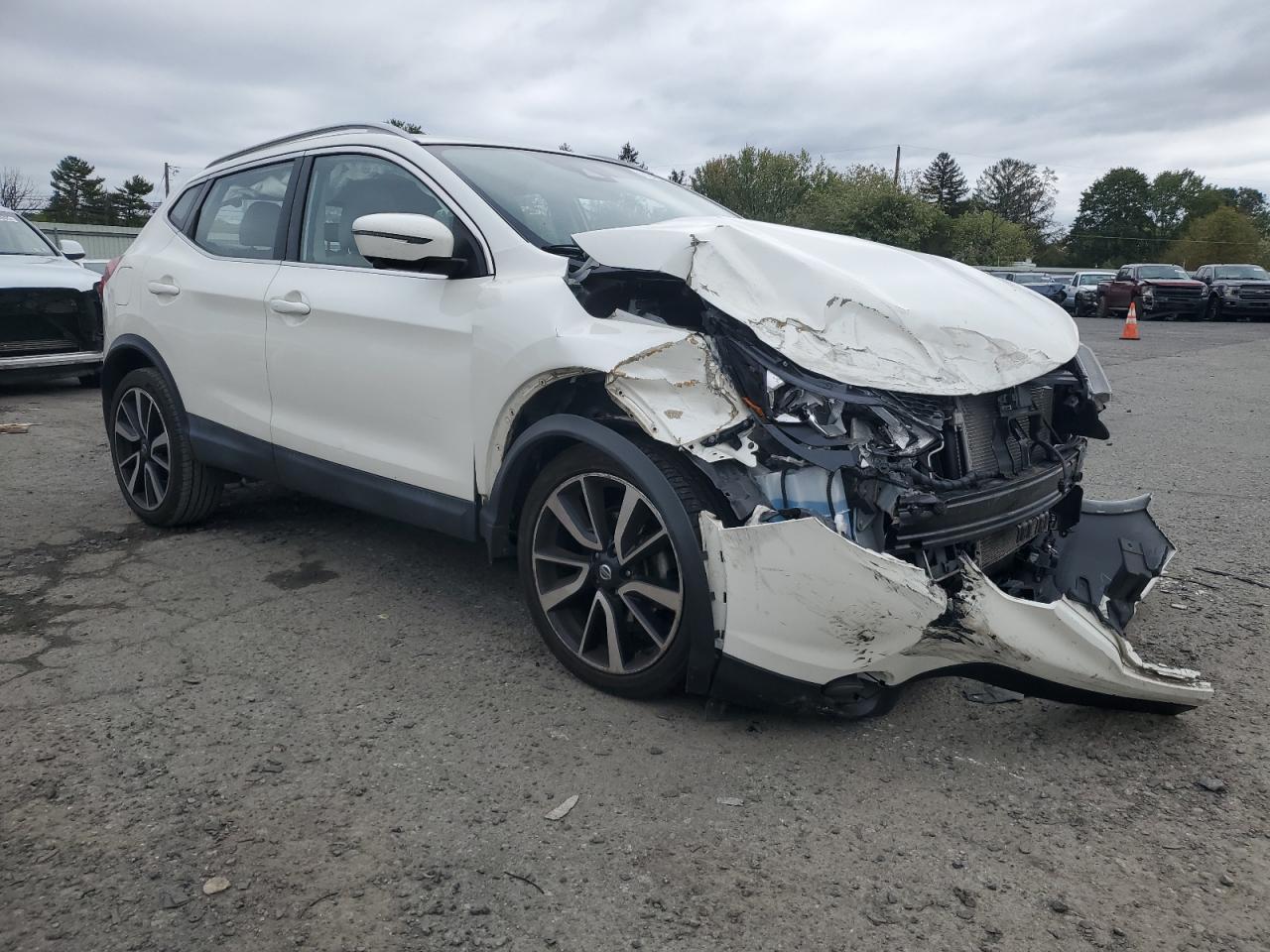 NISSAN ROGUE SPORT S