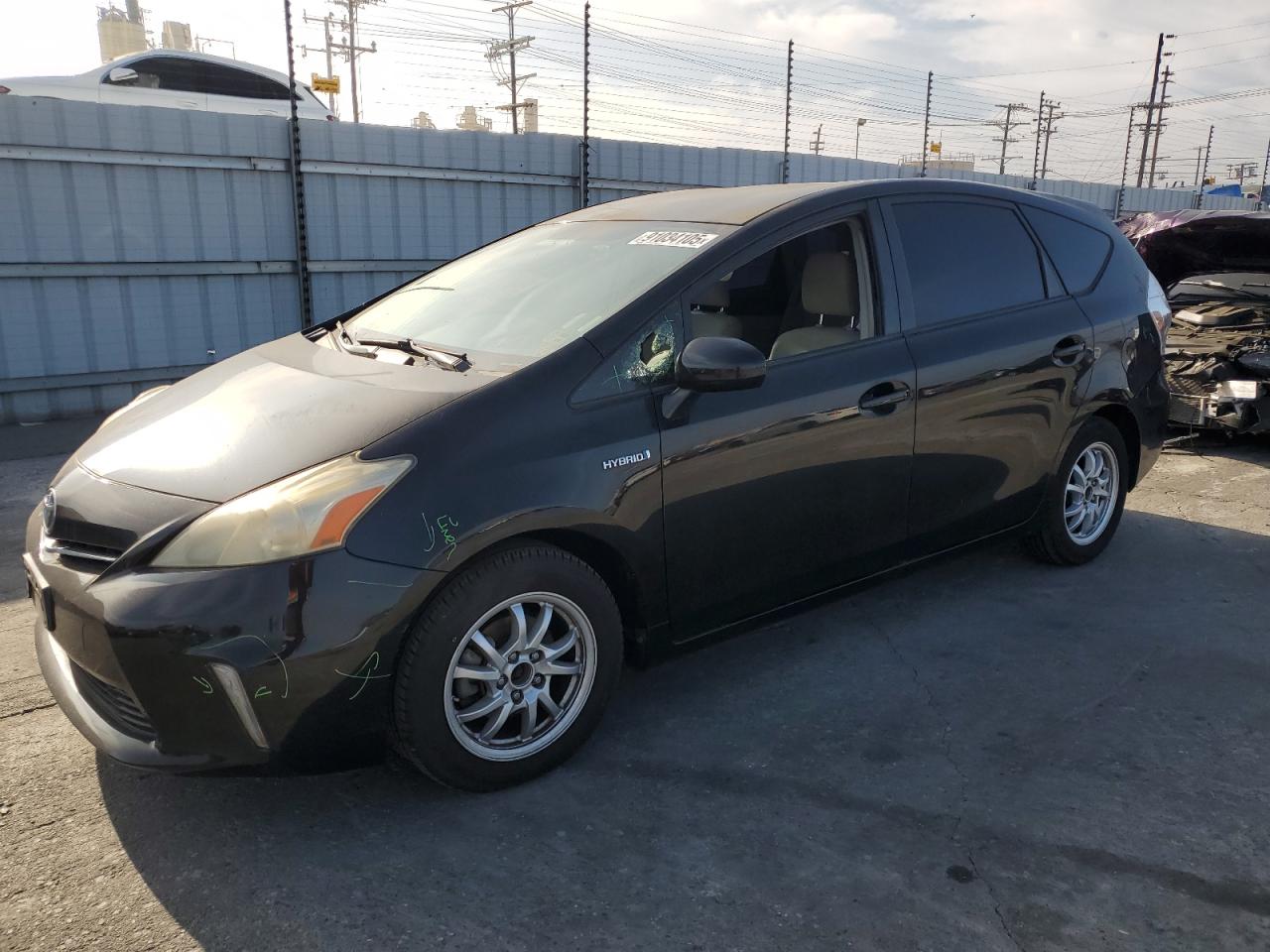 TOYOTA PRIUS V
