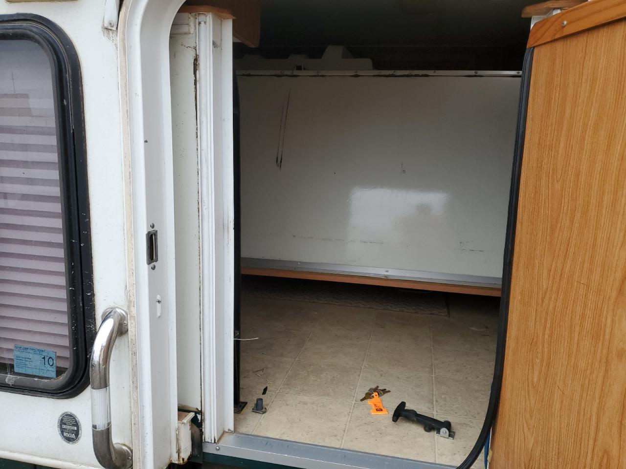 Lot #3285579272 2009 HOLIDAY RAMBLER TRAILER