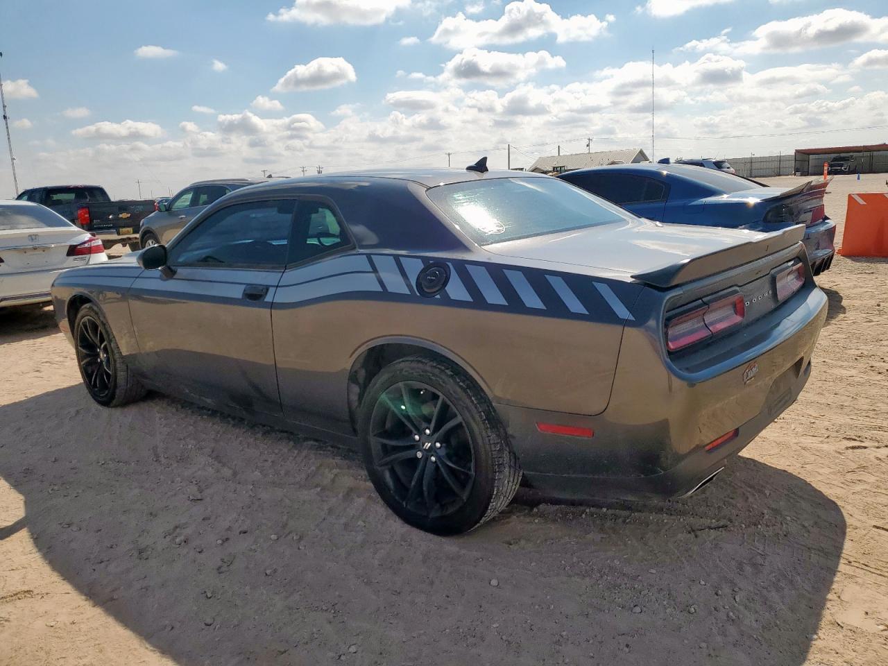 DODGE CHALLENGER SXT