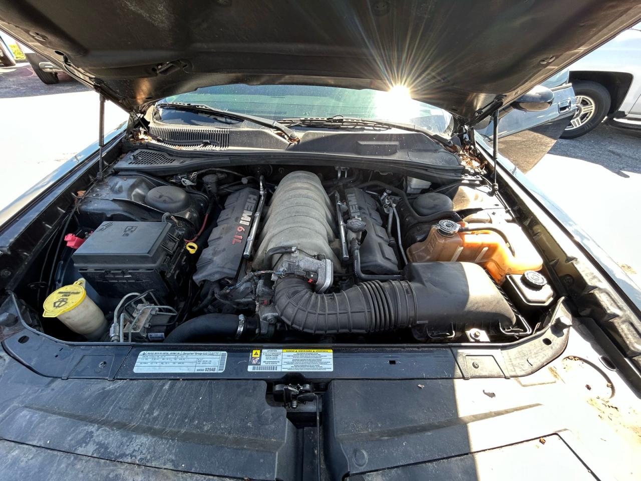 DODGE CHALLENGER SRT-8