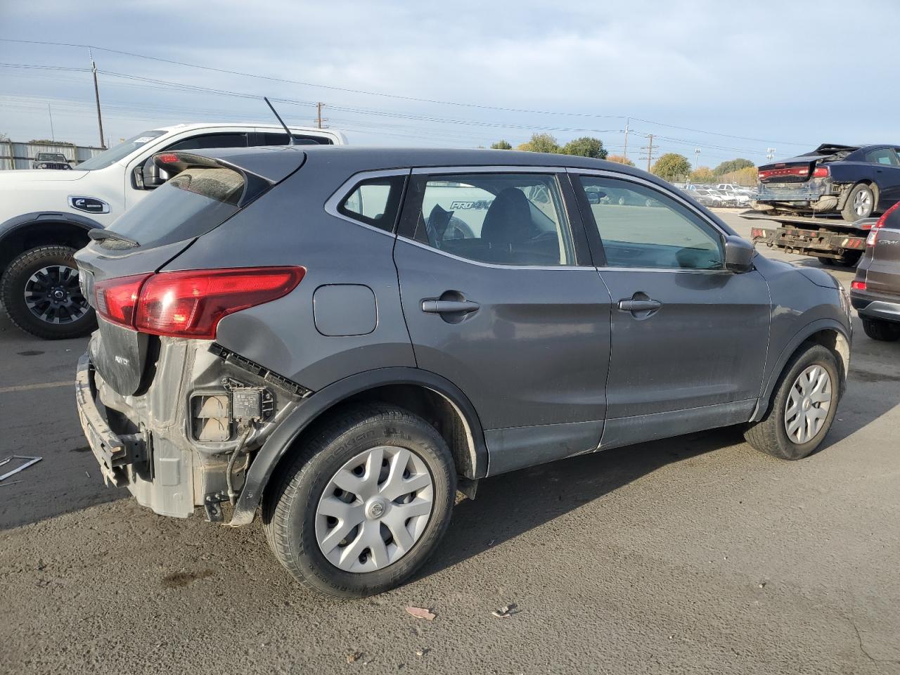 NISSAN ROGUE SPORT S