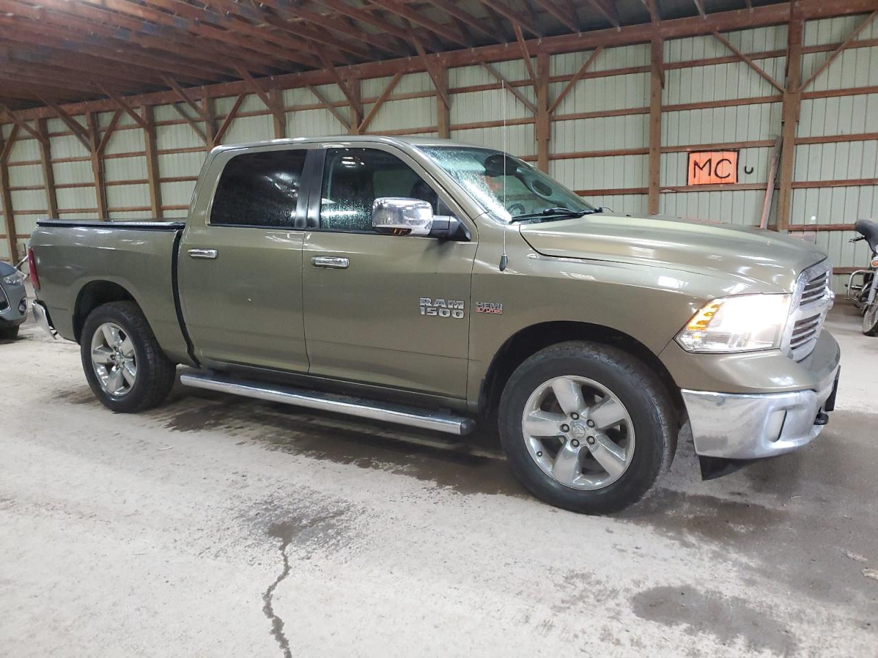 RAM 1500 SLT