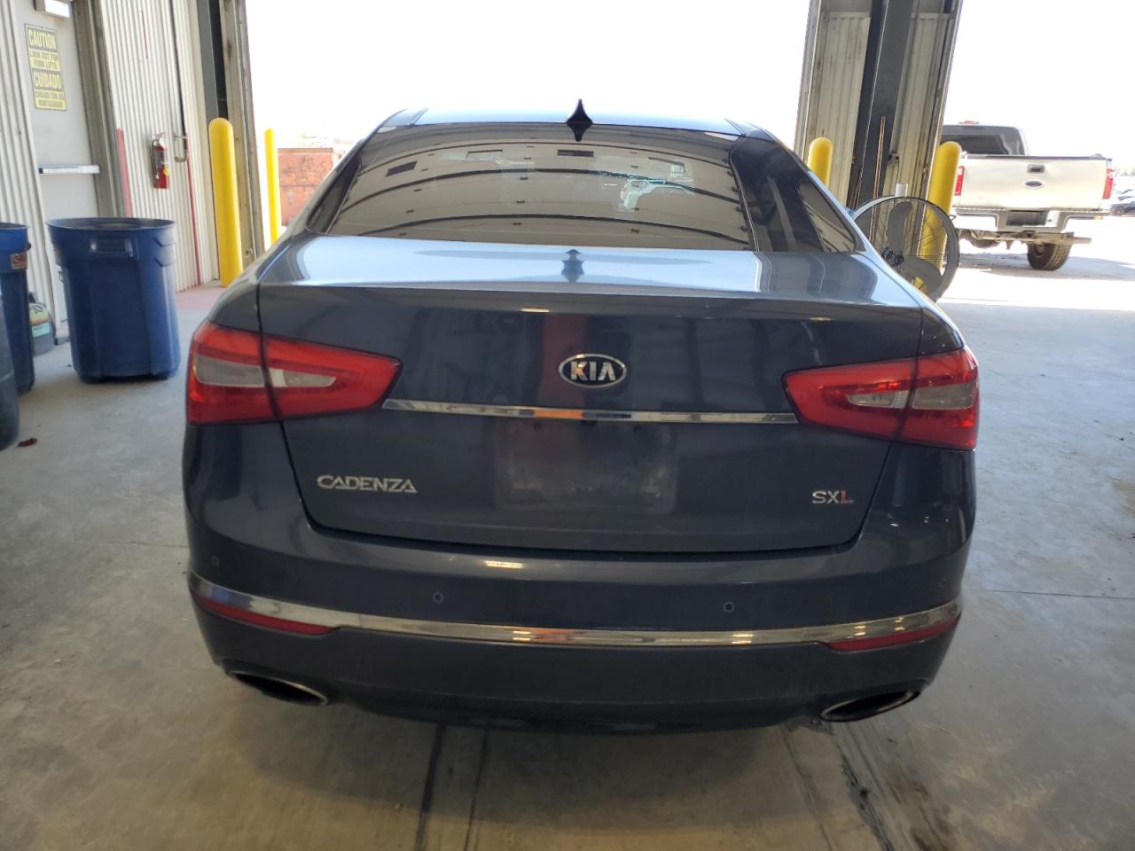 KIA CADENZA PREMIUM