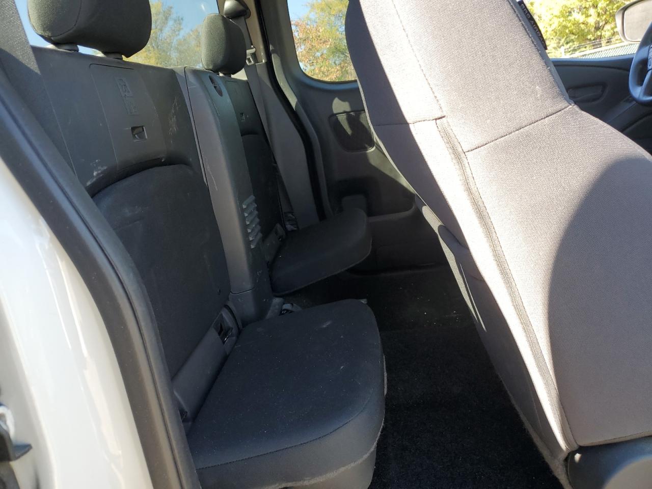 Lot #3310437310 2022 NISSAN FRONTIER S