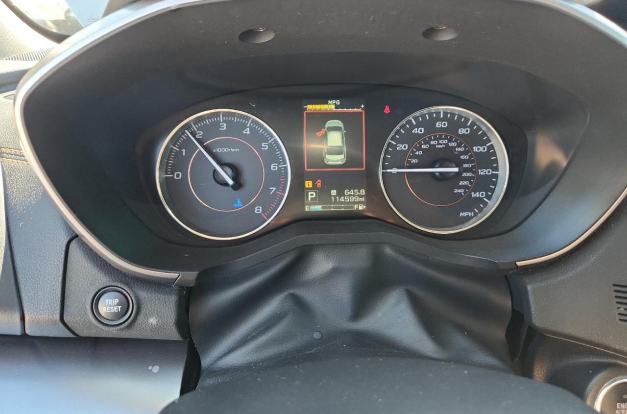 SUBARU CROSSTREK LIMITED