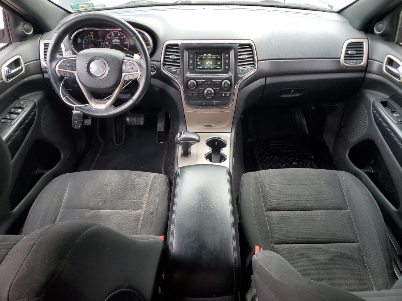 JEEP GRAND CHEROKEE LAREDO