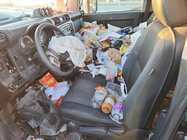 2012 TOYOTA FJ CRUISER #3285102398