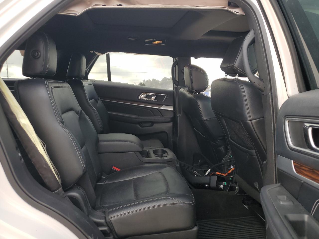 FORD EXPLORER LIMITED