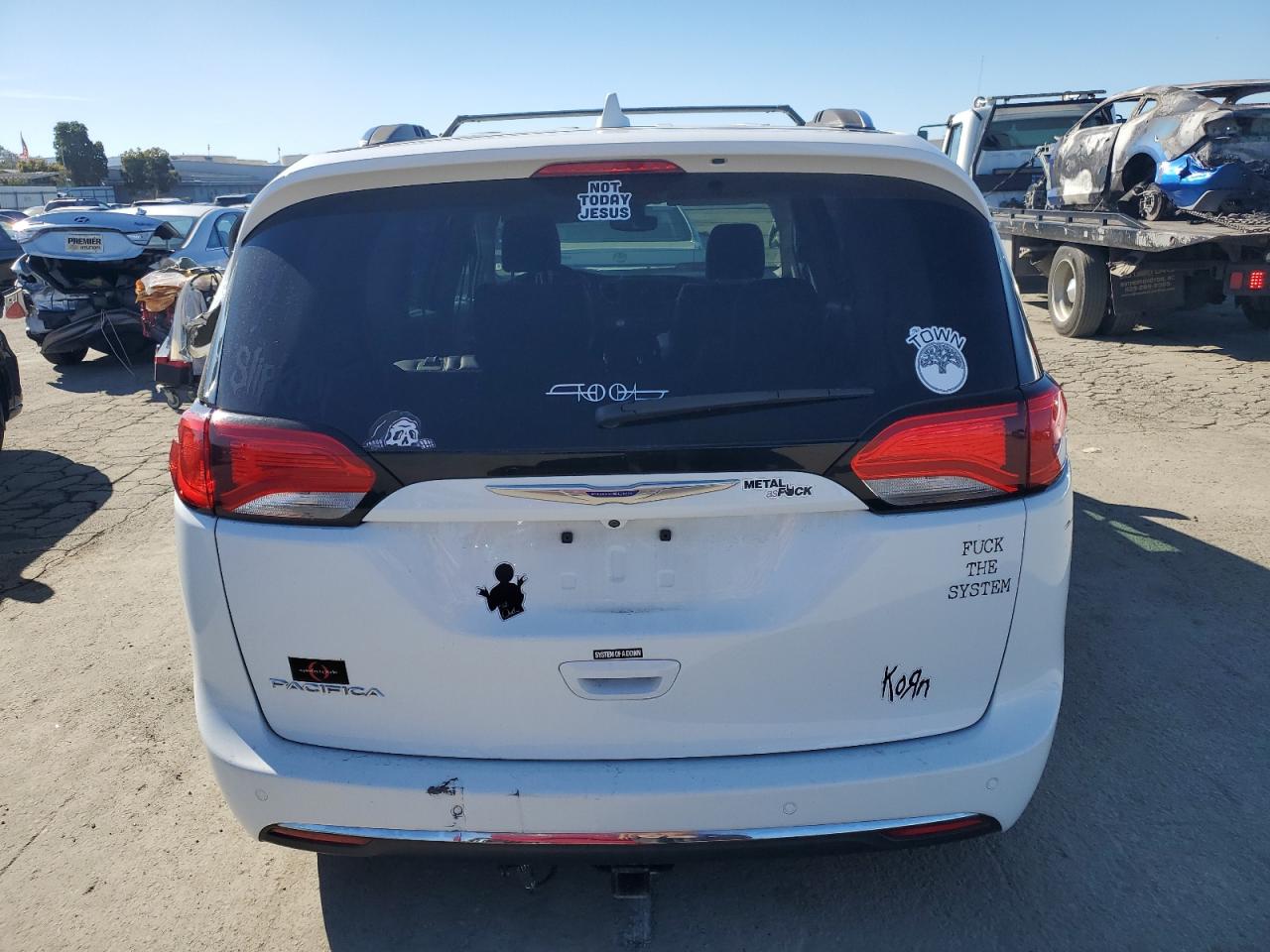 CHRYSLER PACIFICA TOURING L