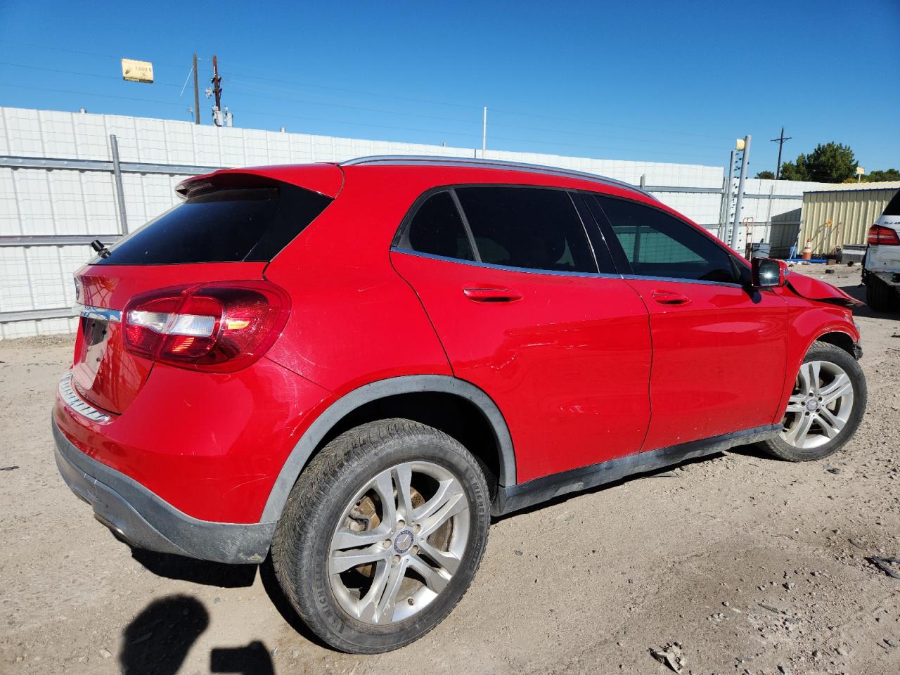 MERCEDES-BENZ GLA-CLASS 250