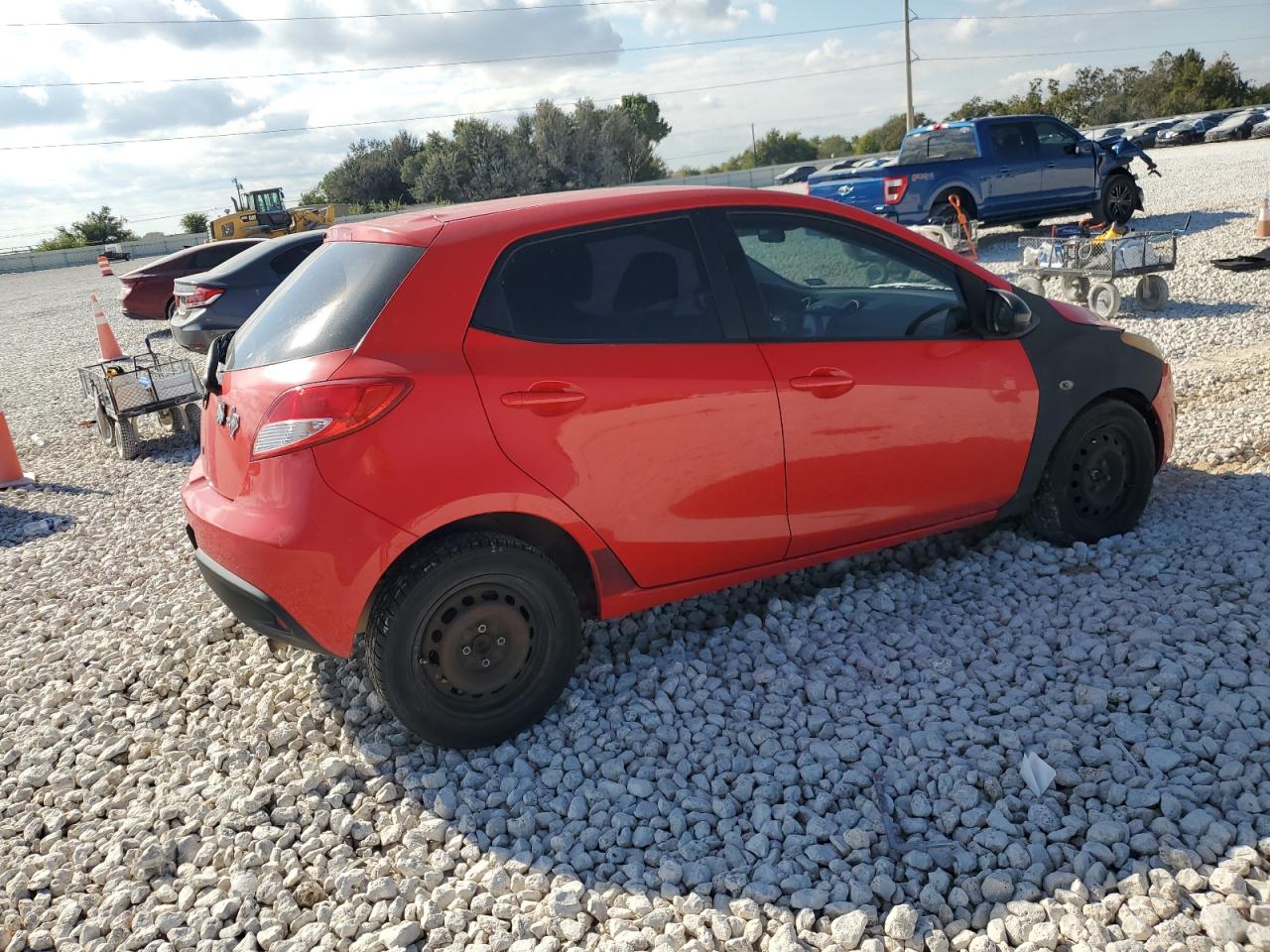 Lot #3317185127 2012 MAZDA MAZDA2