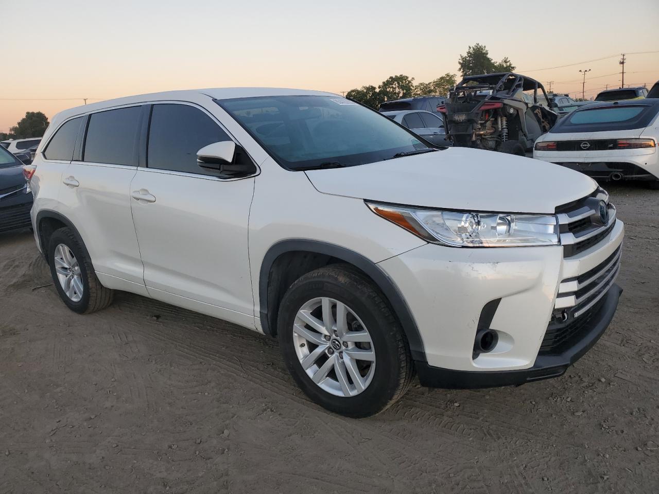 TOYOTA HIGHLANDER LE