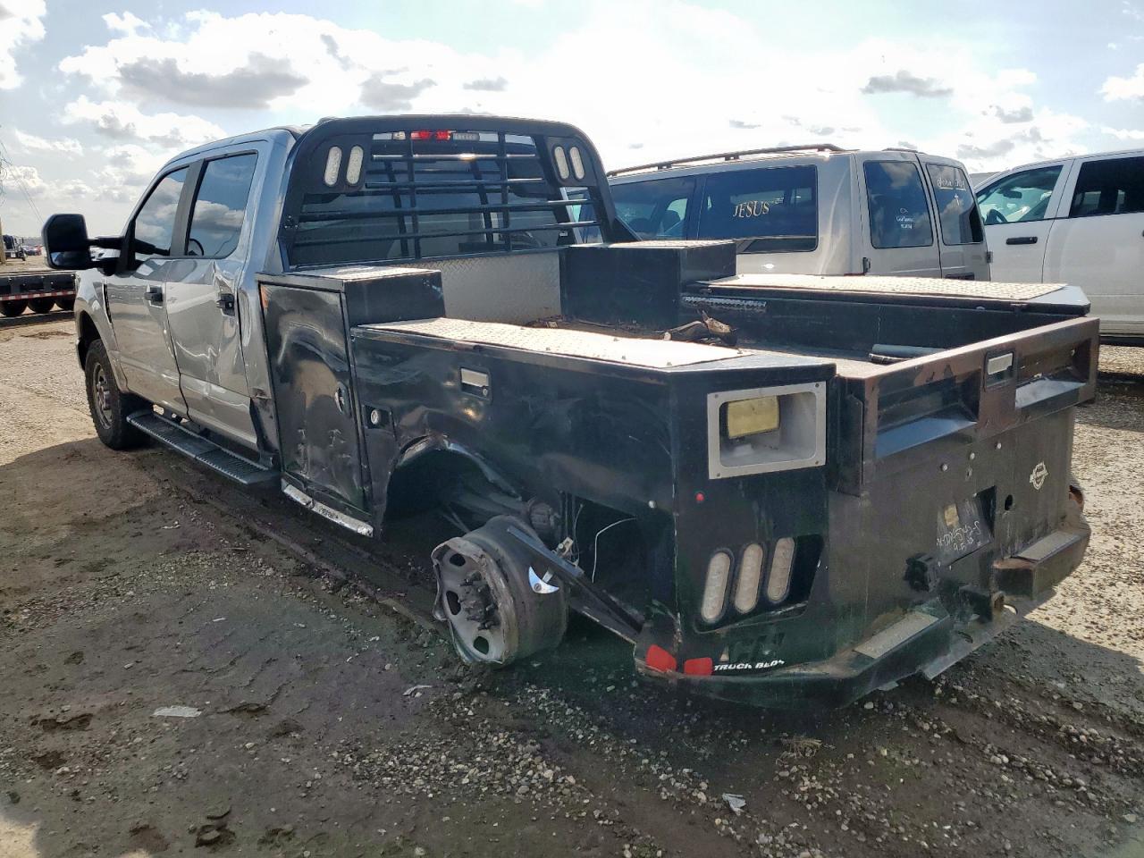 FORD F-250 SUPER DUTY