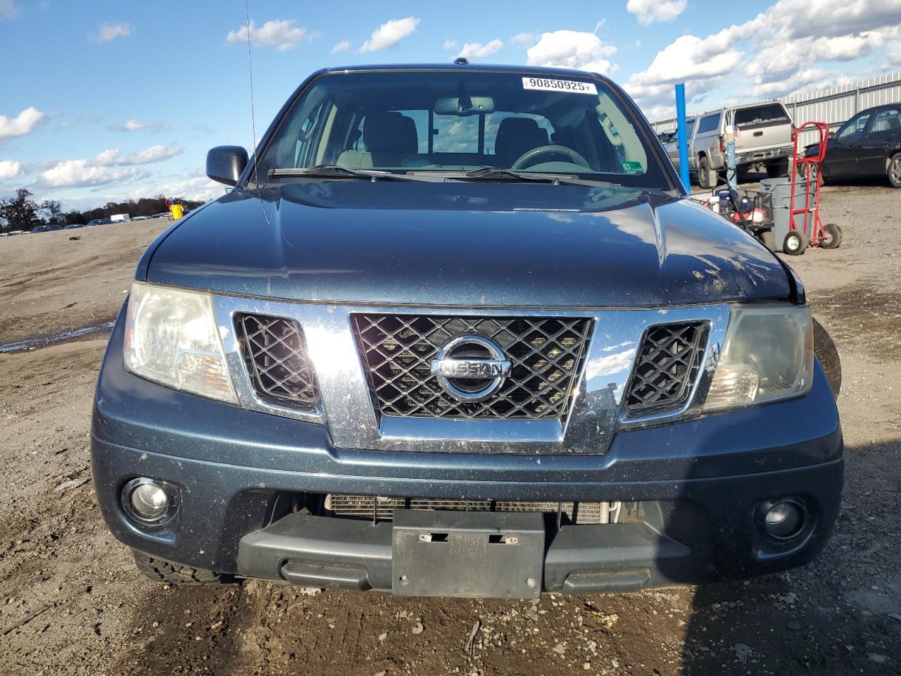 NISSAN FRONTIER S
