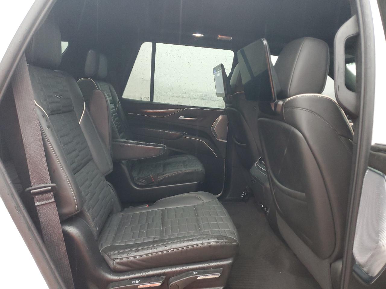 CADILLAC ESCALADE SPORT PLATINUM