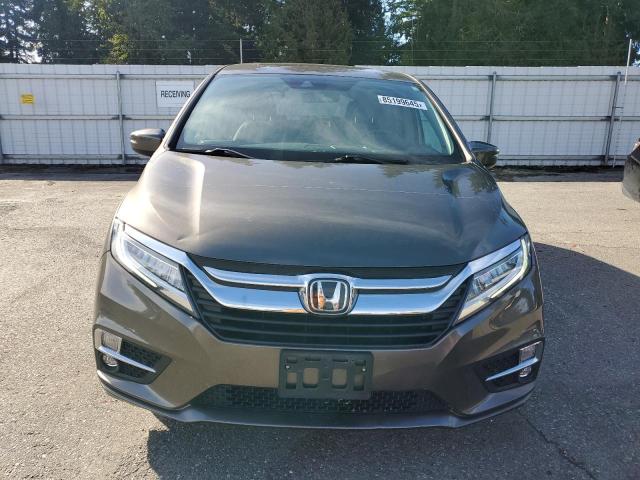 2018 HONDA ODYSSEY TOURING 5FNRL6H89JB005910