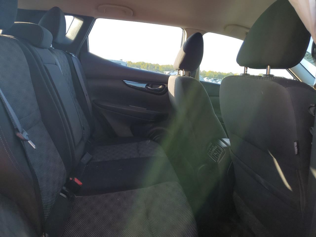 NISSAN ROGUE SPORT S