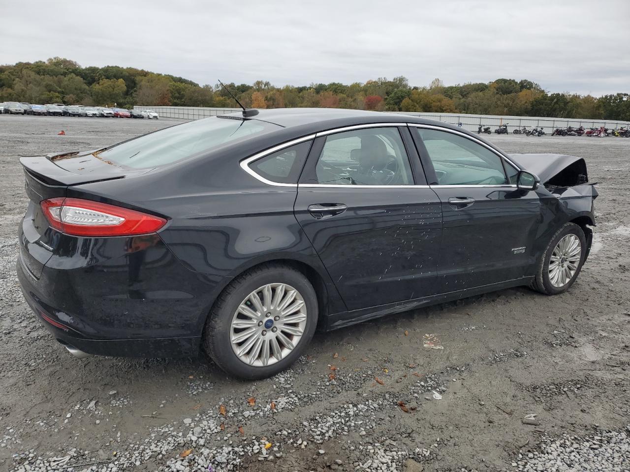 FORD FUSION TITANIUM PHEV
