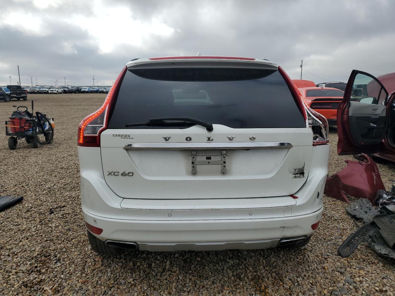 VOLVO XC60 T5 PREMIER