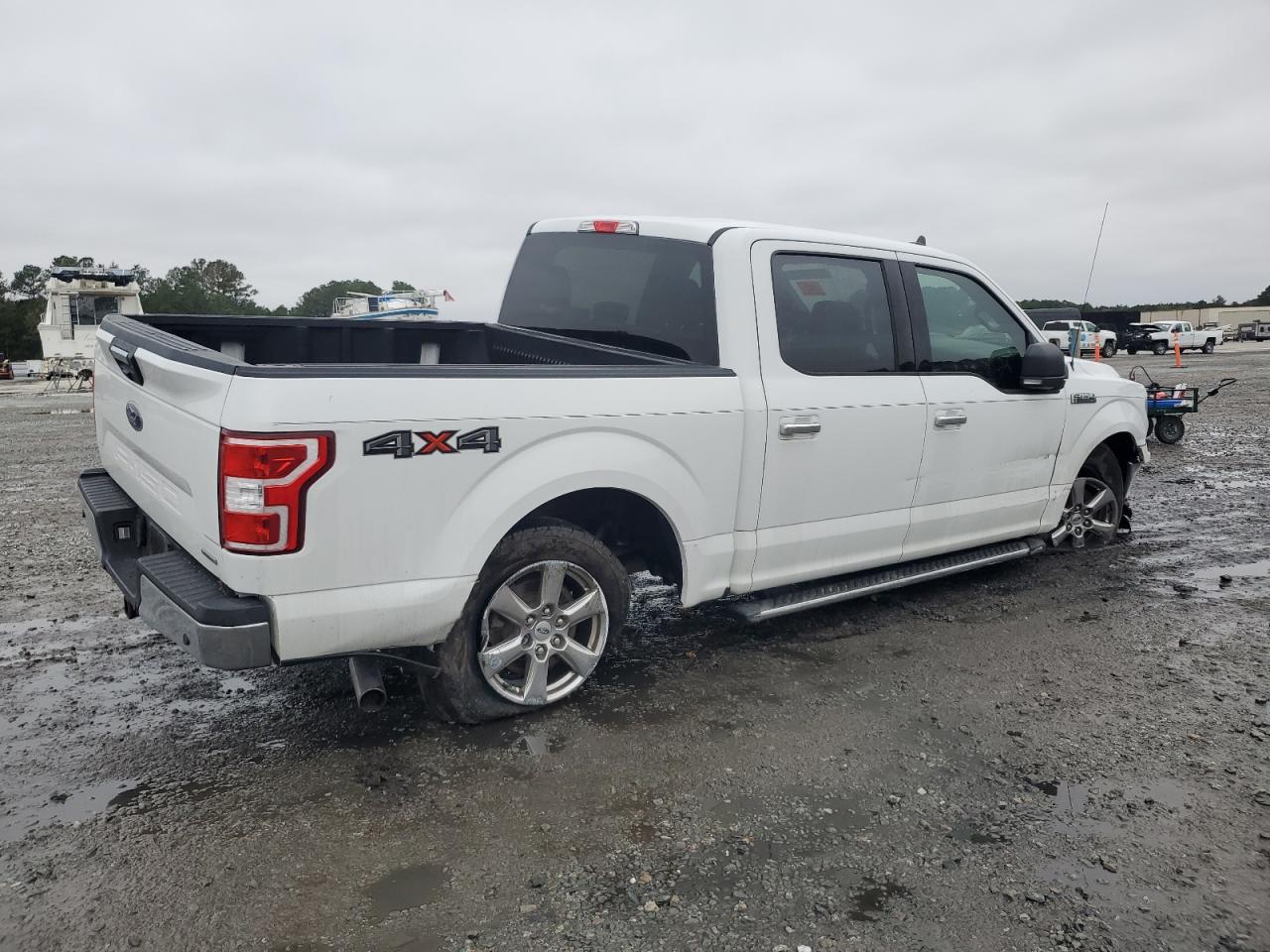 FORD F-150 SUPERCREW