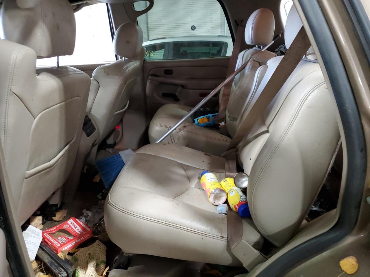 Lot #3286703283 2004 GMC YUKON