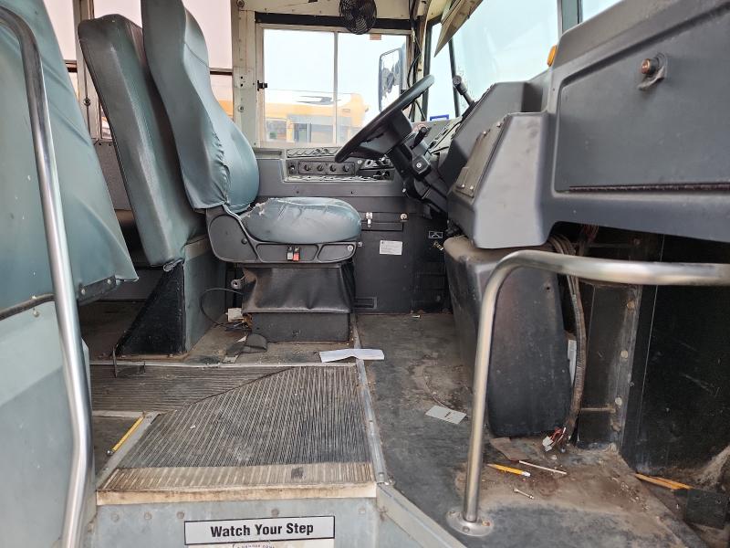 2012 BLUB SCHOOL BUS #3304658919