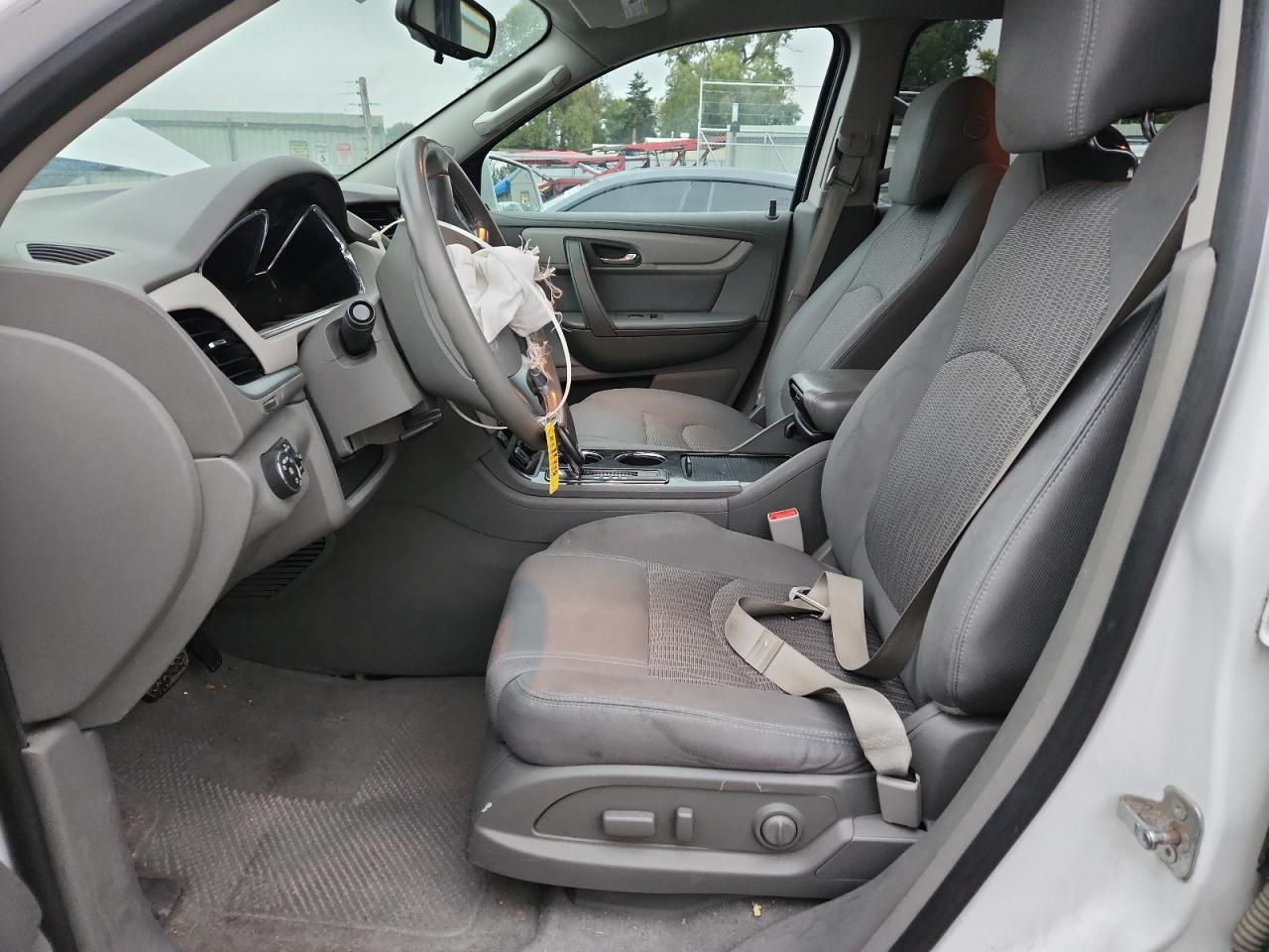 CHEVROLET TRAVERSE LT