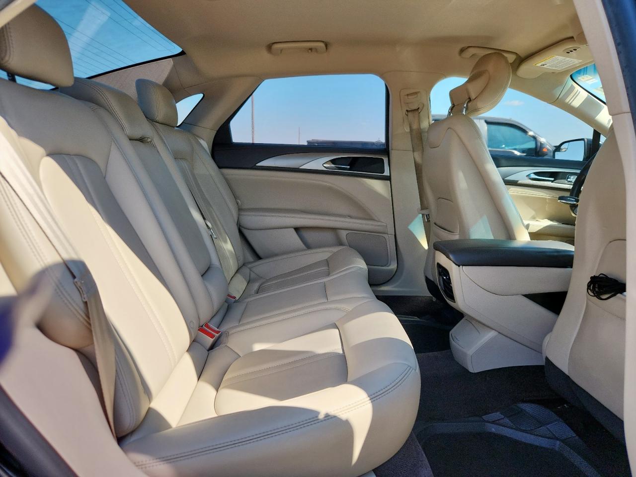 LINCOLN MKZ HYBRID PREMIERE