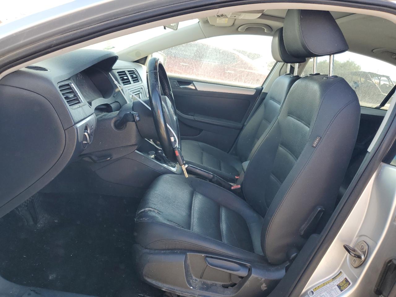 VOLKSWAGEN JETTA TDI