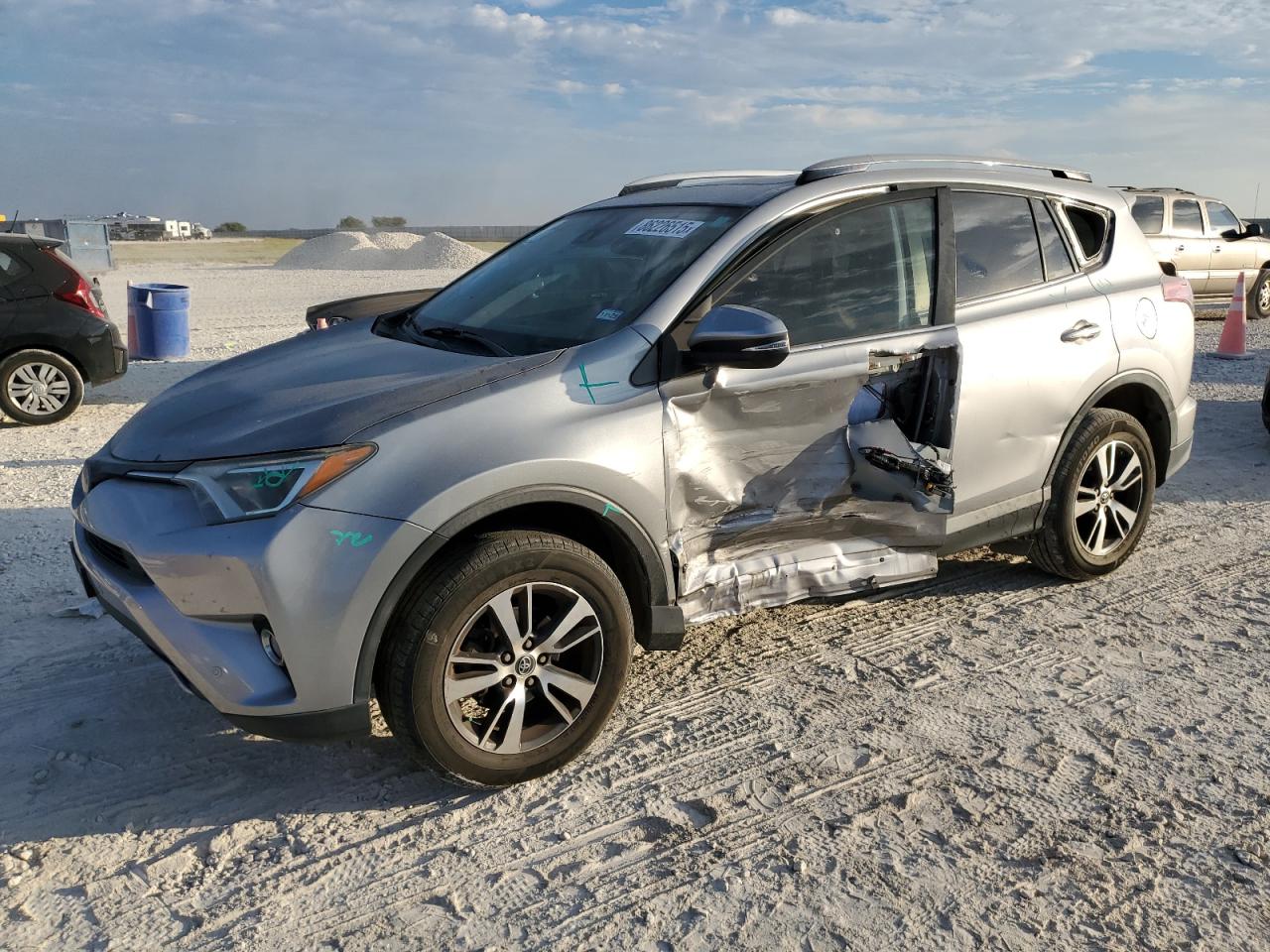 TOYOTA RAV4 ADVENTURE