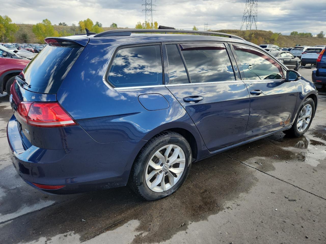 VOLKSWAGEN GOLF SPORTSVAN TDI S