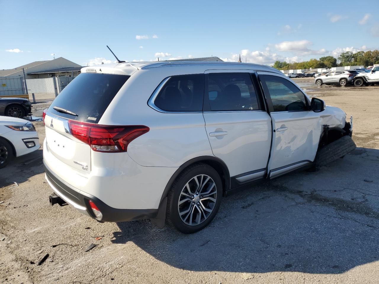 MITSUBISHI OUTLANDER GT