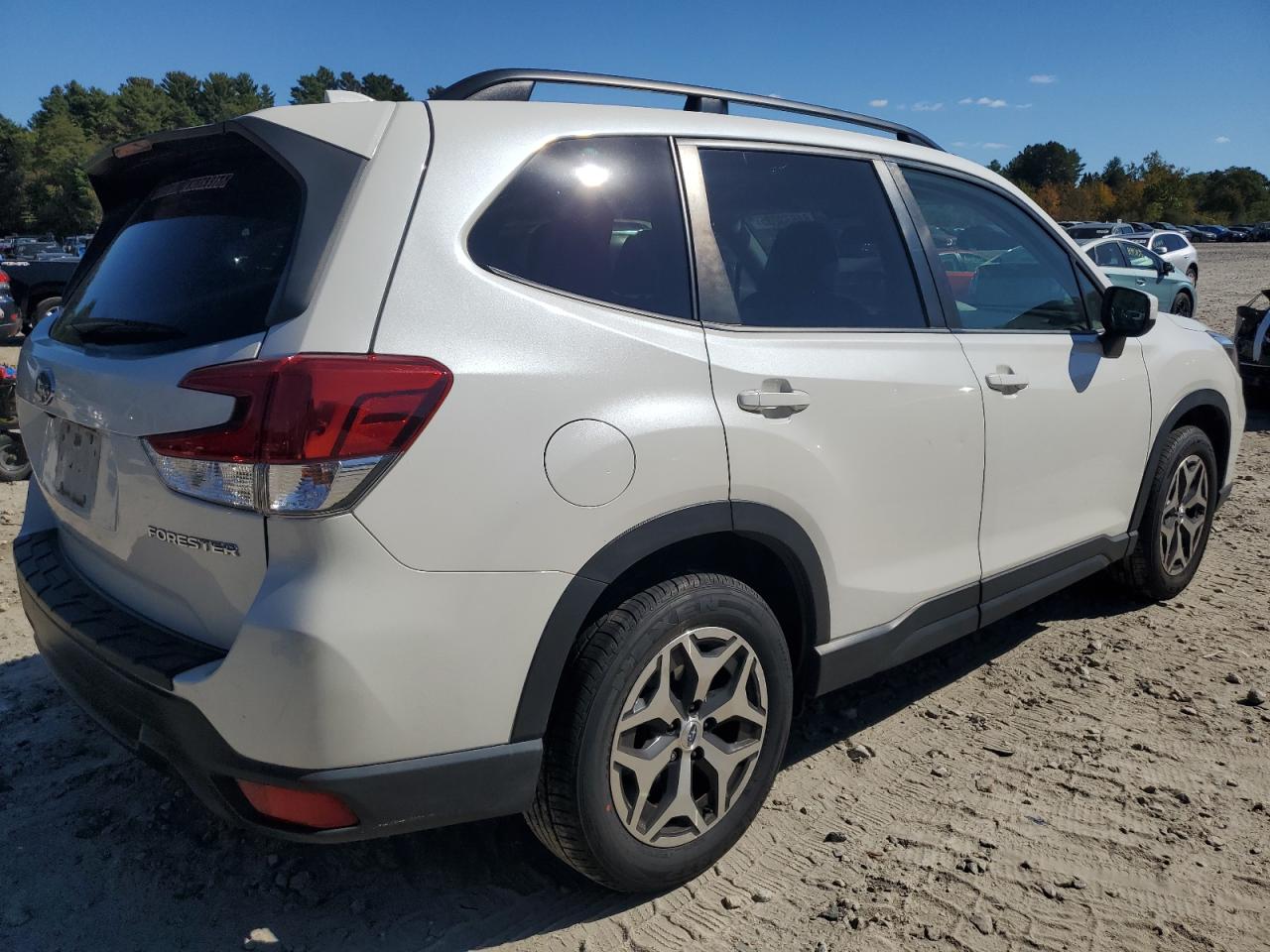 SUBARU FORESTER PREMIUM