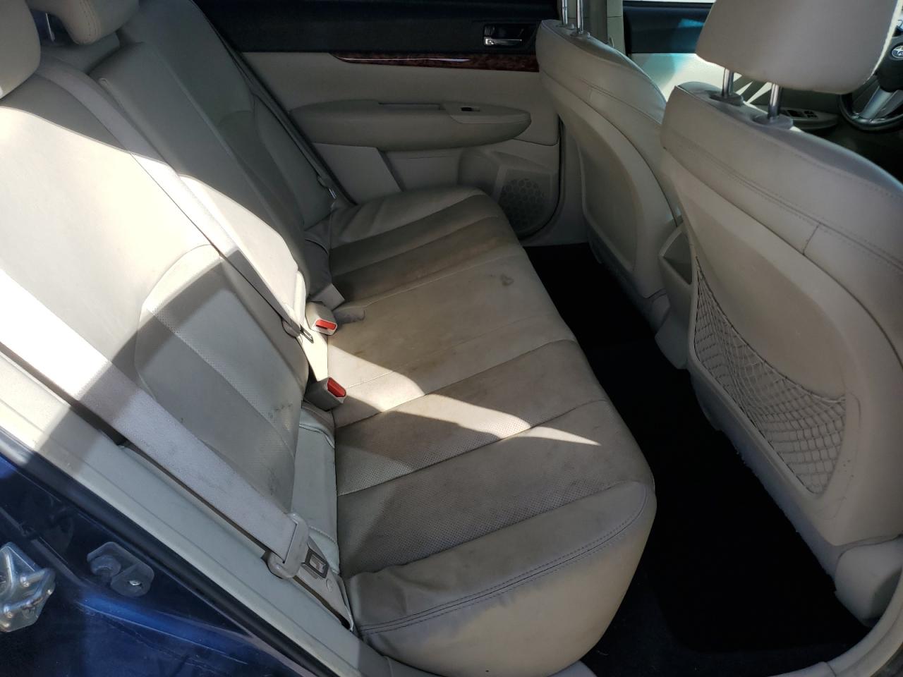 SUBARU LEGACY 3.6R LIMITED