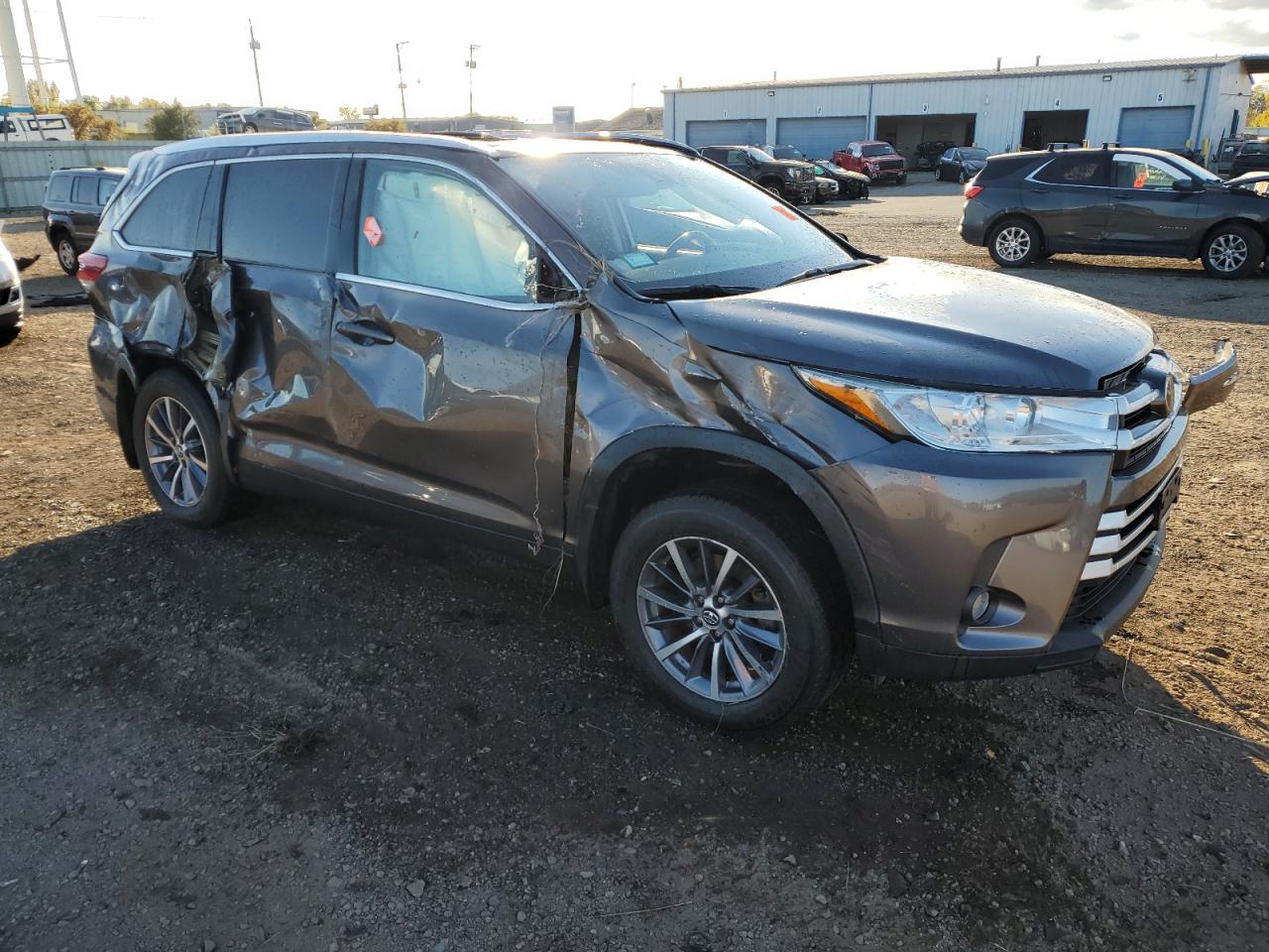 TOYOTA HIGHLANDER SE