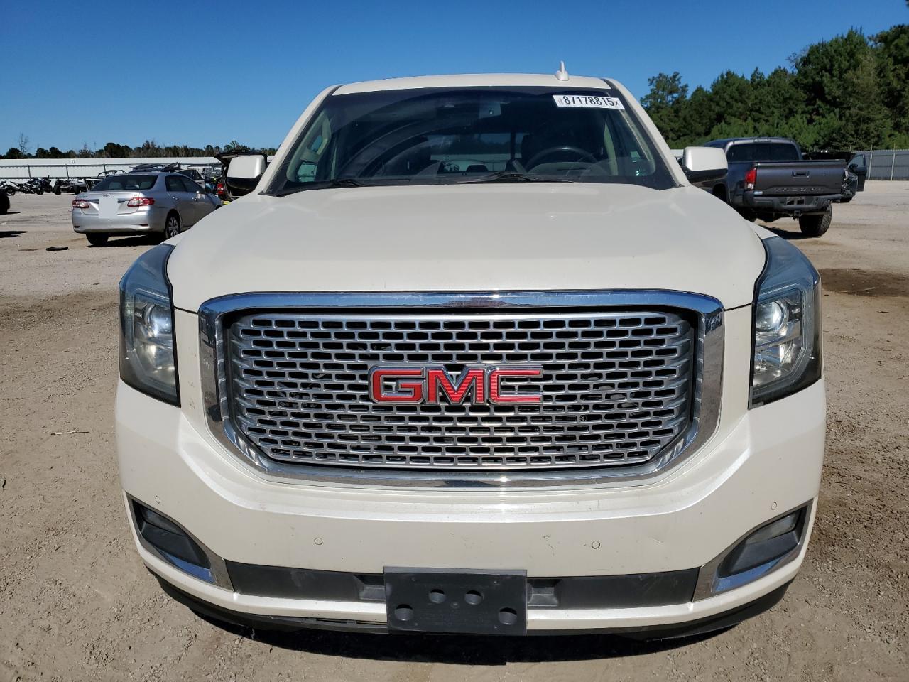 GMC YUKON DENALI