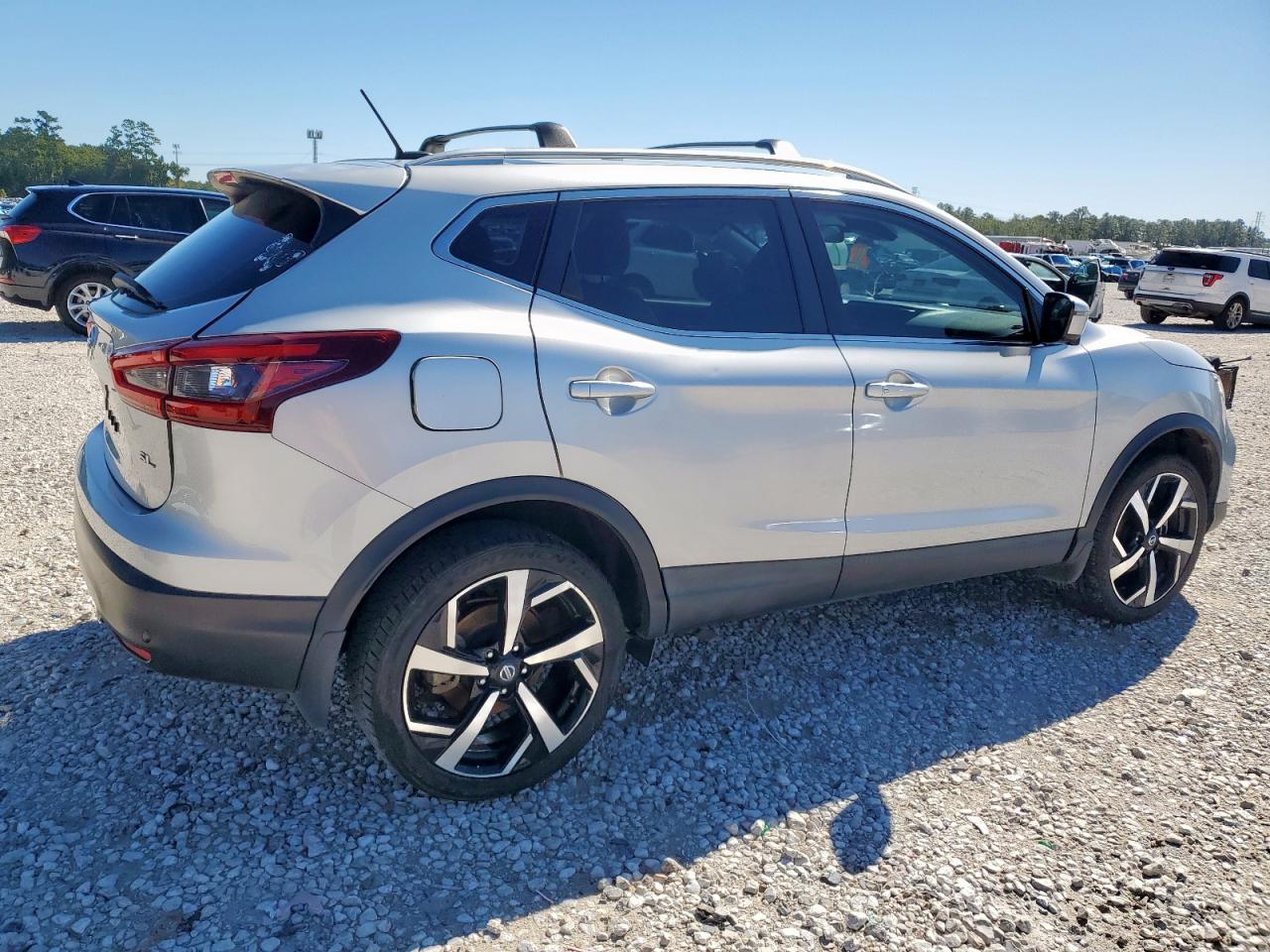 NISSAN ROGUE SPORT SL