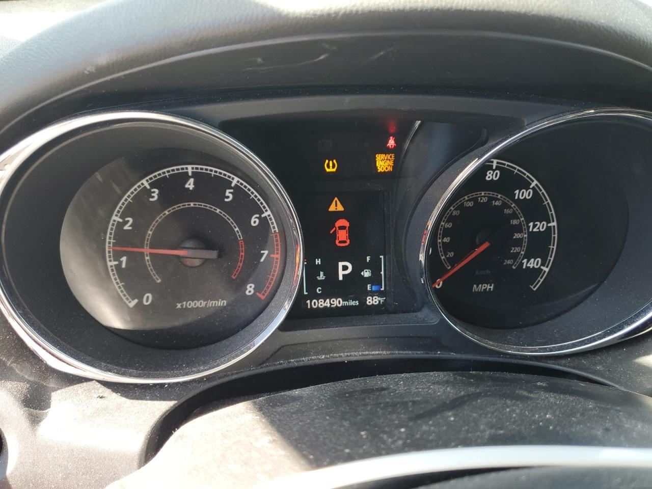 MITSUBISHI OUTLANDER SE