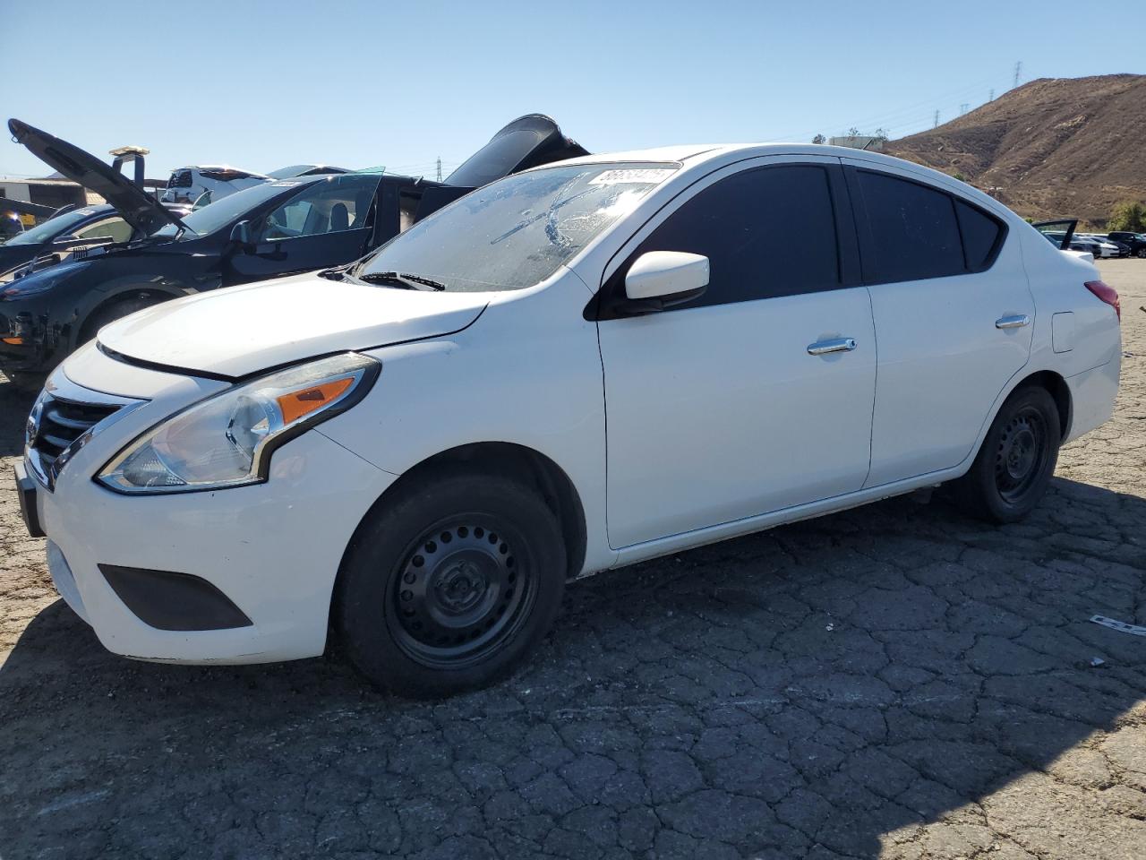 NISSAN VERSA S