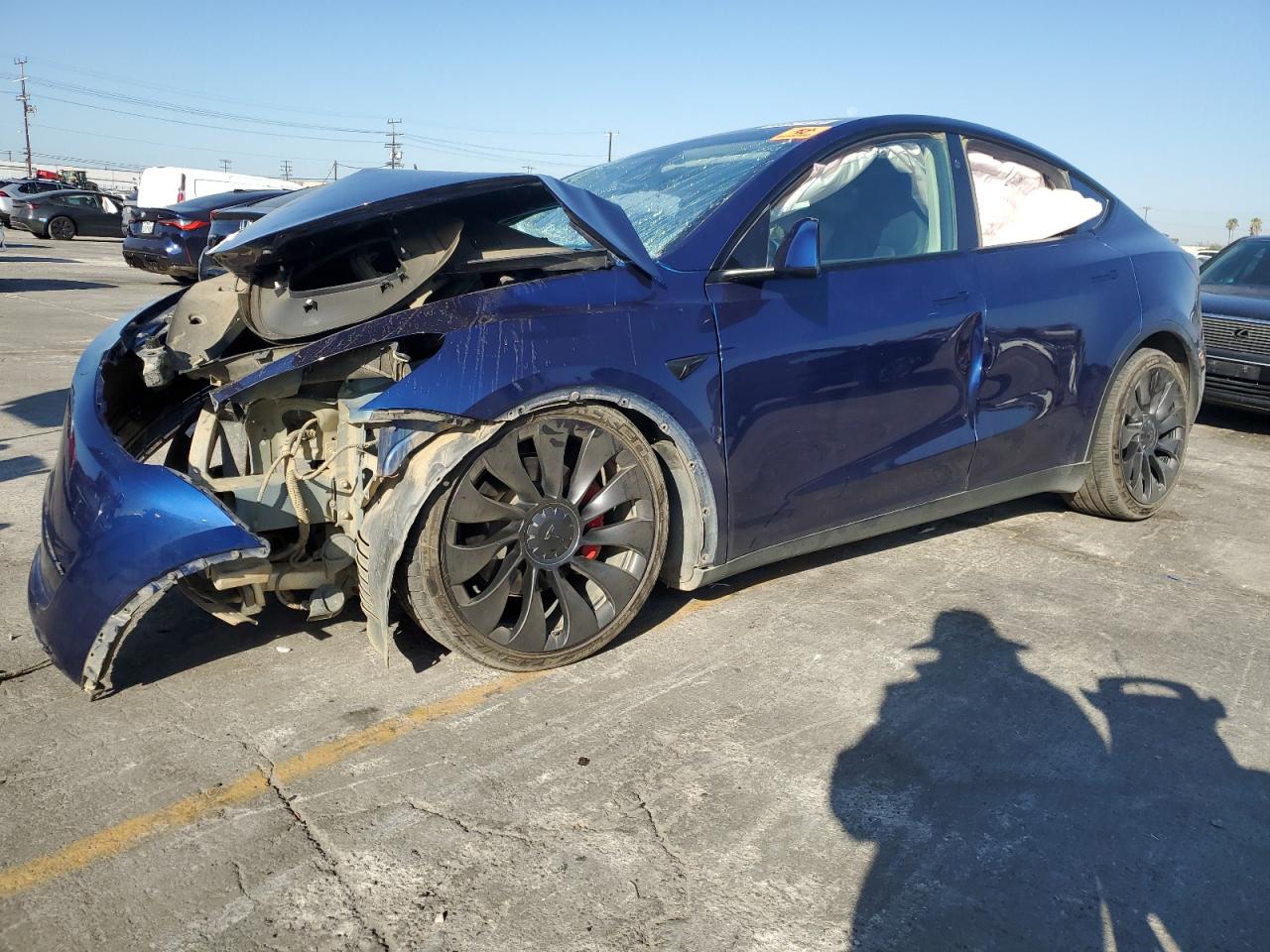 TESLA MODEL Y