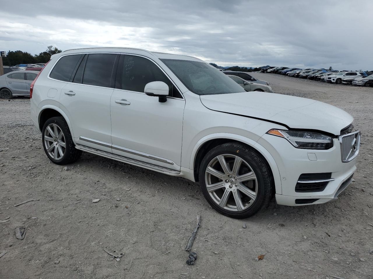 VOLVO XC90 T8