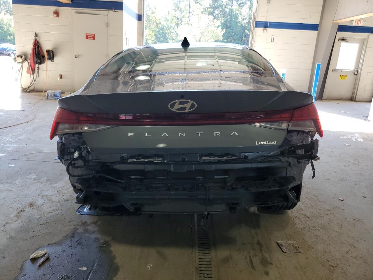 HYUNDAI ELANTRA LIMITED