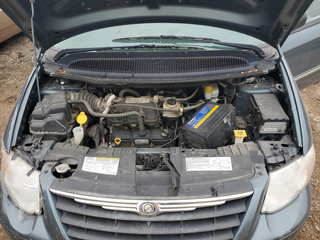 Lot #3273891845 2007 CHRYSLER TOWN & COU