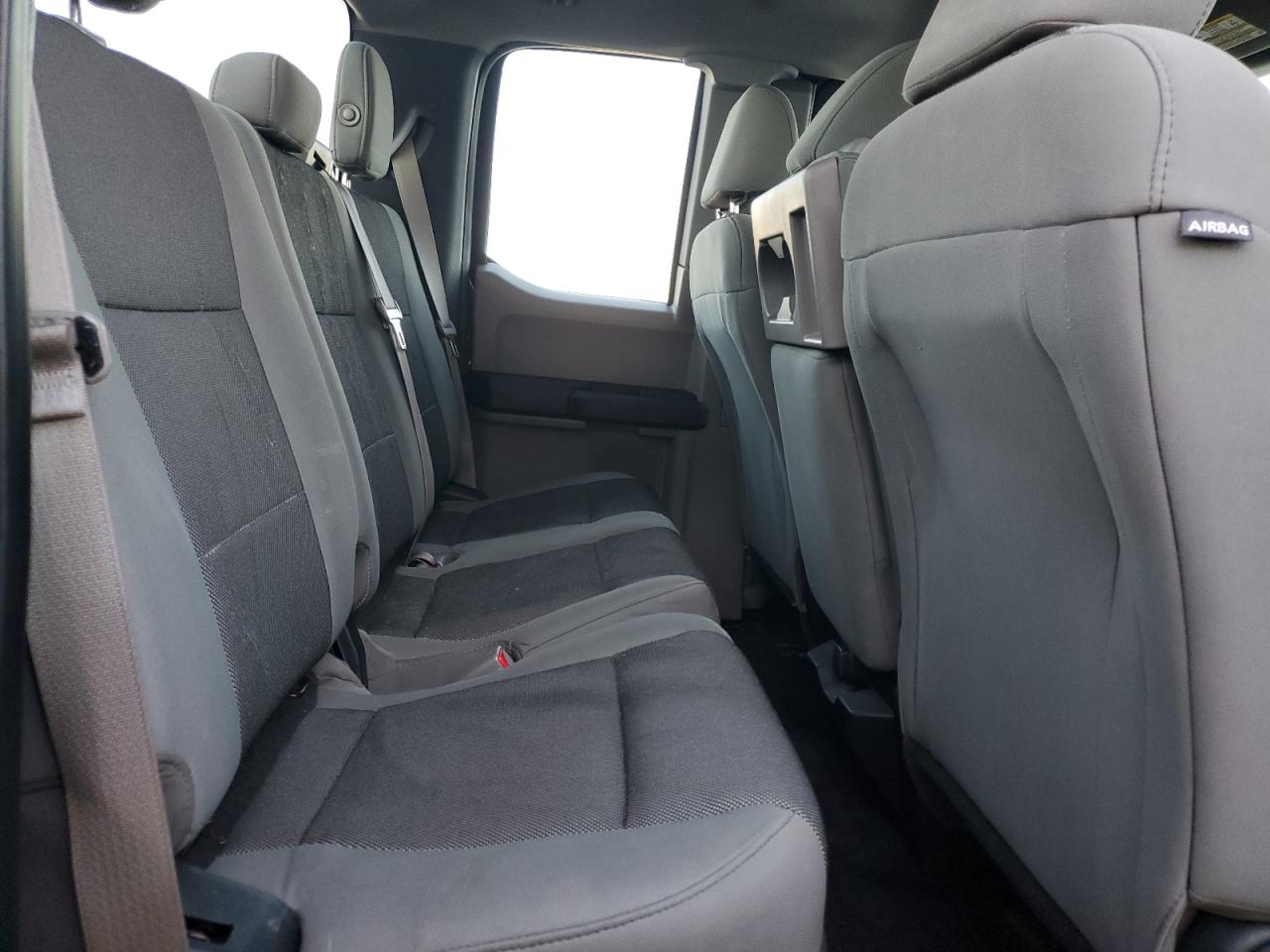 FORD F-150 SUPER CAB