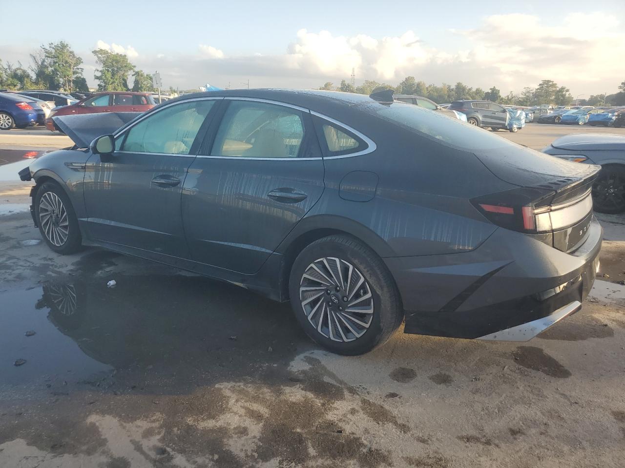 HYUNDAI SONATA HYBRID