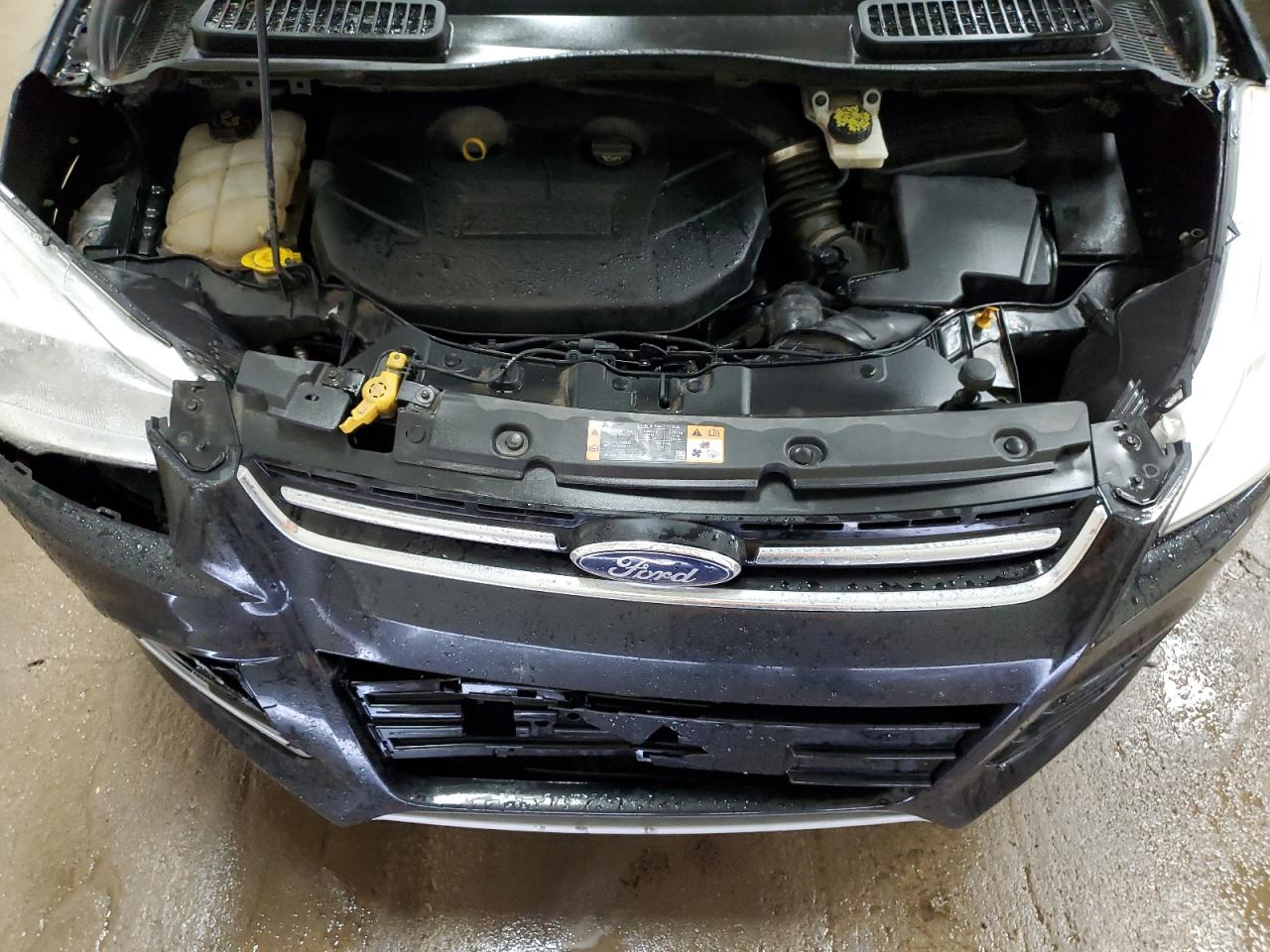 FORD ESCAPE TITANIUM