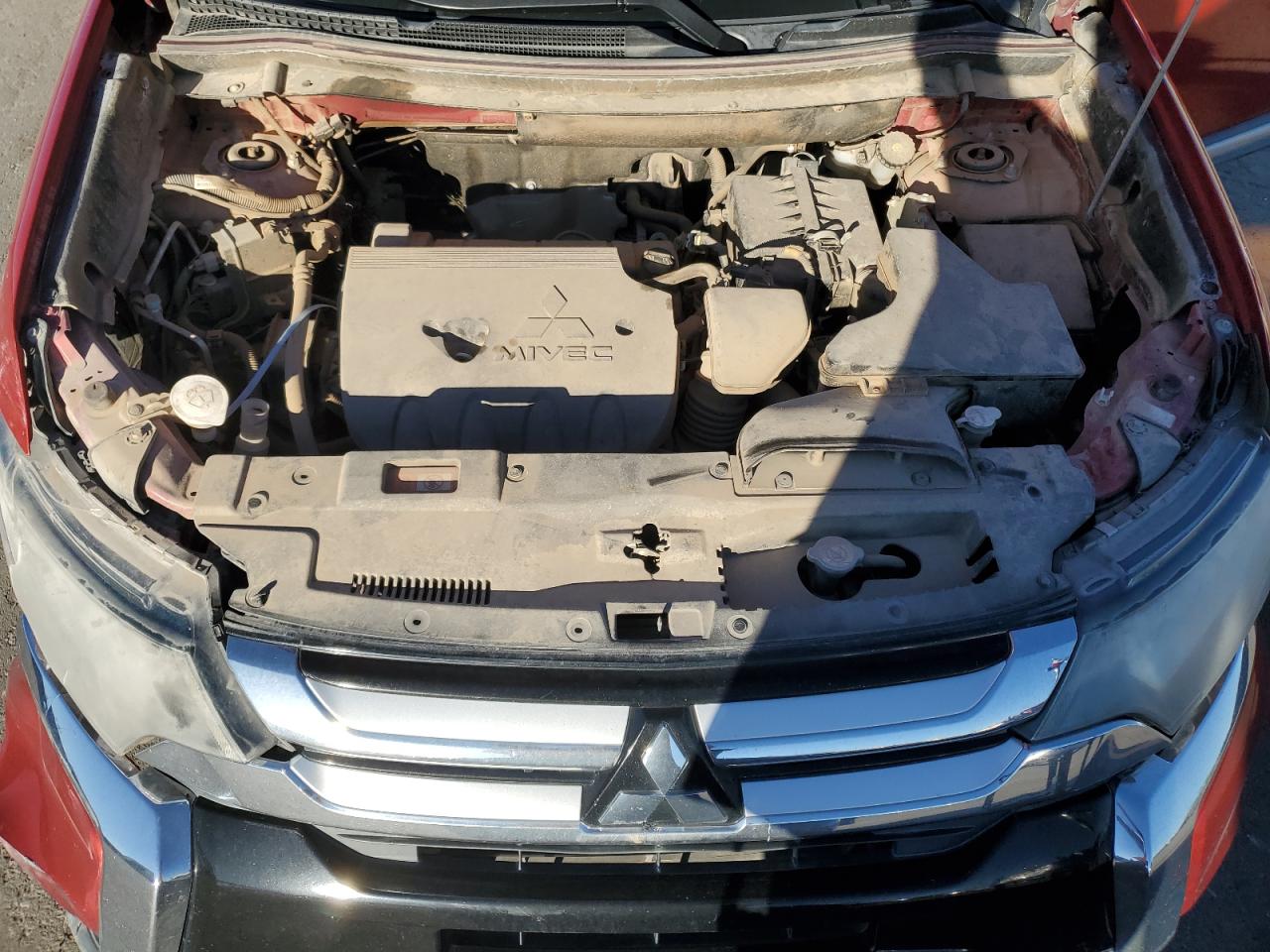 MITSUBISHI OUTLANDER SE