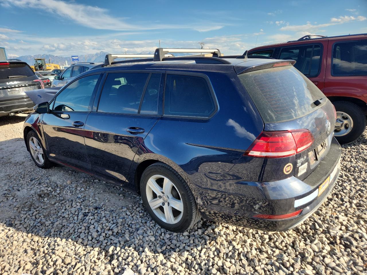 VOLKSWAGEN GOLF SPORTSVAN S